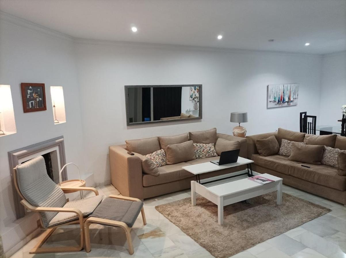 Large 2 Bed Apt Puerto Banus Marina Private Parking Lägenhet Marbella Exteriör bild